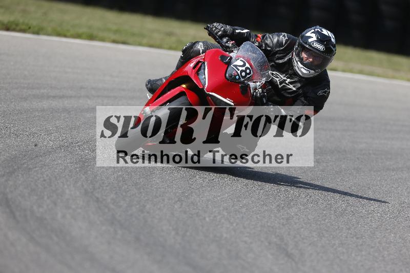 /Archiv-2025/49 26.08.2025 Cornu Master School ADR/blau-bleu/28